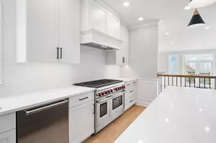 5054 N Claremont Ave, Chicago, IL 60625 - Photo 11