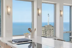 111 E Chestnut St, Chicago, IL 60611 - Photo 19