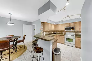 108 Hampton Blvd, Lake Bluff, IL 60044 - Photo 7