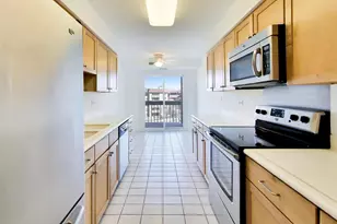 1280 Rudolph Rd, Northbrook, IL 60062 - Photo 7