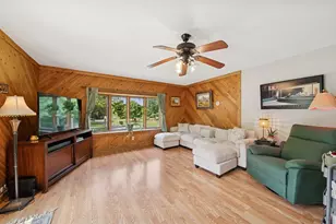 34 N Adams St, Oswego, IL 60543 - Photo 7