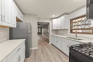 5817 W 64th St, Chicago, IL 60638 - Photo 5