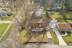 3 S South Elgin Blvd, South Elgin, IL 60177 - Photo 1