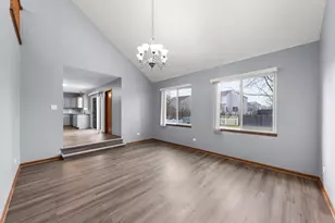 905 Thorn Creek Dr, Joliet, IL 60436 - Photo 7