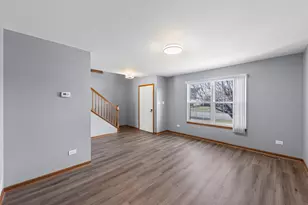 905 Thorn Creek Dr, Joliet, IL 60436 - Photo 5