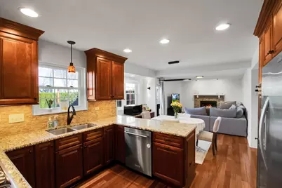 130 Whitehall Court, Grayslake, IL 60030 - Photo 9