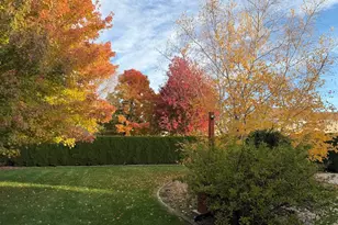 130 Whitehall Ct, Grayslake, IL 60030 - Photo 35