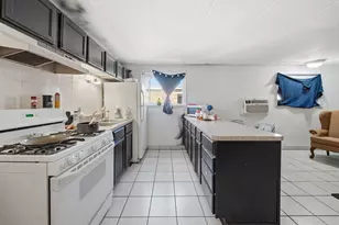 5470 S Archer Ave, Chicago, IL 60638 - Photo 5