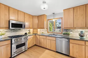 267 N Larch Ave, Elmhurst, IL 60126 - Photo 11