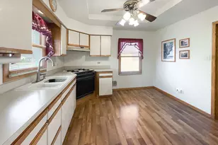 7331 W 114th Pl, Worth, IL 60482 - Photo 9