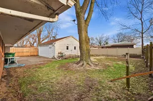 2212 W Capri Ave, Joliet, IL 60436 - Photo 15