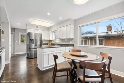 384 Hastings Avenue, Highland Park, IL 60035 - Photo 9