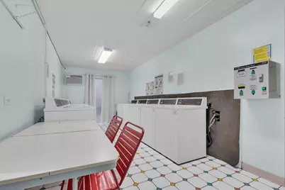 320 Circle Avenue #404, Forest Park, IL 60130 - Photo 13