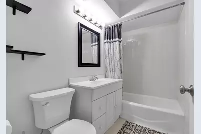 320 Circle Avenue #404, Forest Park, IL 60130 - Photo 9