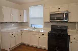 1019 N Trumbull Ave, Chicago, IL 60651 - Photo 5