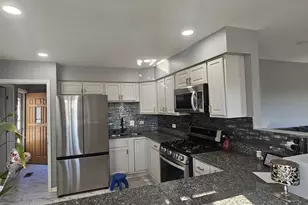 1353 Spring Valley Dr, Carol Stream, IL 60188 - Photo 5