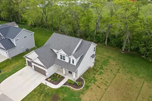 1213 Briarwood Ln, Mahomet, IL 61853 - Photo 61