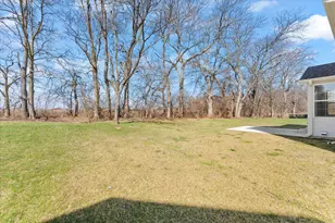 1213 Briarwood Ln, Mahomet, IL 61853 - Photo 53