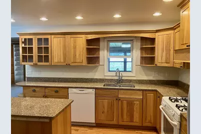 302 W Meadow Street, Polo, IL 61064 - Photo 3