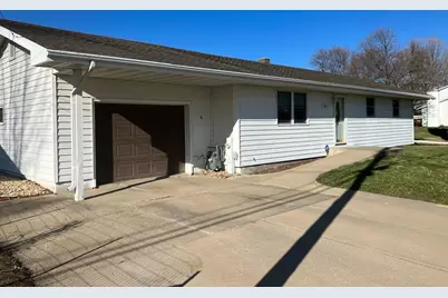 302 W Meadow Street, Polo, IL 61064 - Photo 41