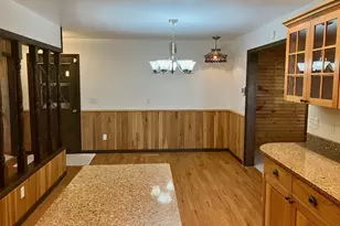 302 W Meadow St, Polo, IL 61064 - Photo 5