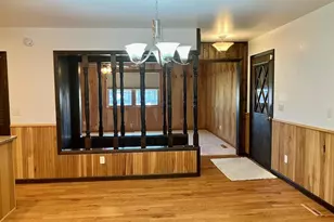 302 W Meadow St, Polo, IL 61064 - Photo 7