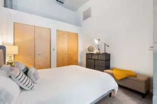 1645 W Ogden Ave, Chicago, IL 60612 - Photo 15