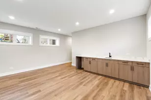 6016 S Mayfield Ave, Chicago, IL 60638 - Photo 11