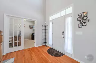 313 Monument Rd, Elgin, IL 60124 - Photo 3