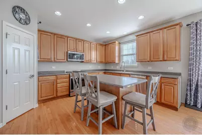 313 Monument Road, Elgin, IL 60124 - Photo 15