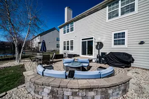 313 Monument Rd, Elgin, IL 60124 - Photo 69