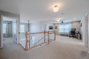 313 Monument Rd, Elgin, IL 60124 - Photo 35