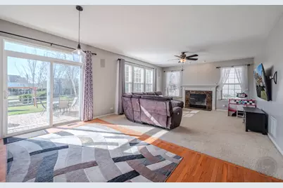 313 Monument Road, Elgin, IL 60124 - Photo 19