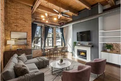 1733 W Irving Park Road #213, Chicago, IL 60613 - Photo 7