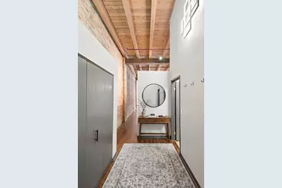 1733 W Irving Park Road #213, Chicago, IL 60613 - Photo 3