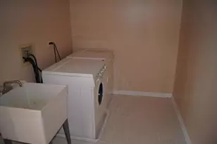 950 Sweetflower Dr, Hoffman Estates, IL 60169 - Photo 13