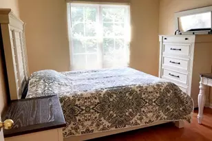 950 Sweetflower Dr, Hoffman Estates, IL 60169 - Photo 11