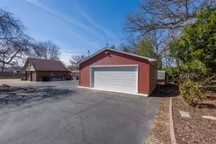 2210 30th St, Rock Island, IL 61201 - Photo 35