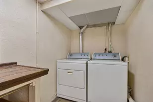 2210 30th St, Rock Island, IL 61201 - Photo 29