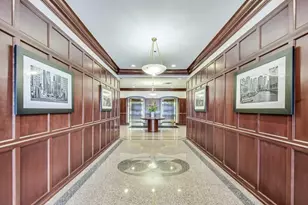 33 W Huron St, Chicago, IL 60654 - Photo 3