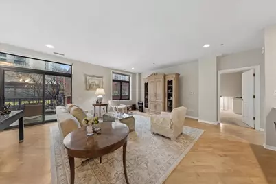 33 W Huron Street #311, Chicago, IL 60654 - Photo 7