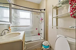 523 N Highland Ave, Aurora, IL 60506 - Photo 25