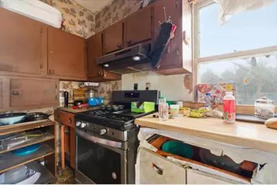 523 N Highland Avenue, Aurora, IL 60506 - Photo 11