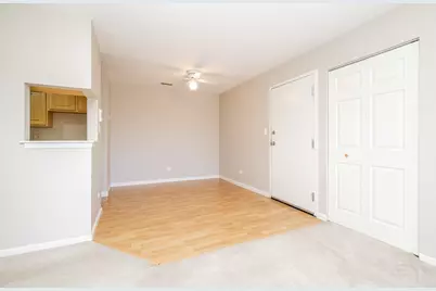 1440 Stonebridge Circle #J7, Wheaton, IL 60189 - Photo 5