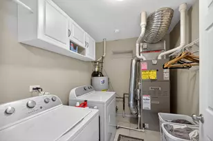 1701 Deer Pointe Dr, South Elgin, IL 60177 - Photo 11