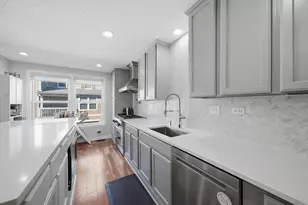 2448 Emily Ln, Elgin, IL 60124 - Photo 7