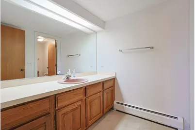 200 Red Top Drive #302, Libertyville, IL 60048 - Photo 19