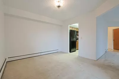 200 Red Top Drive #302, Libertyville, IL 60048 - Photo 9