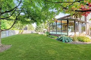 2S534 Danbury Dr, Glen Ellyn, IL 60137 - Photo 25