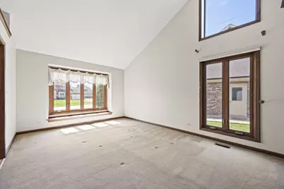2S534 Danbury Drive, Glen Ellyn, IL 60137 - Photo 5